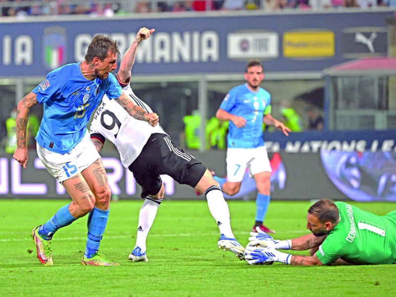 لقطة من المباراة 