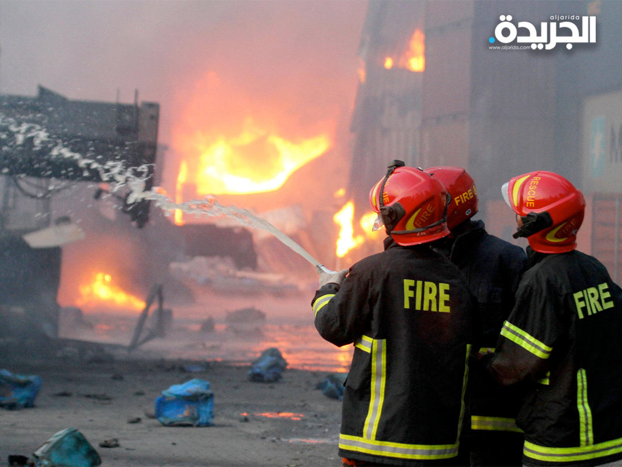 جهود مكافحة الحريق مستمرة