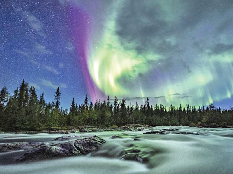 الشفق القطبي في القطب الشمالي