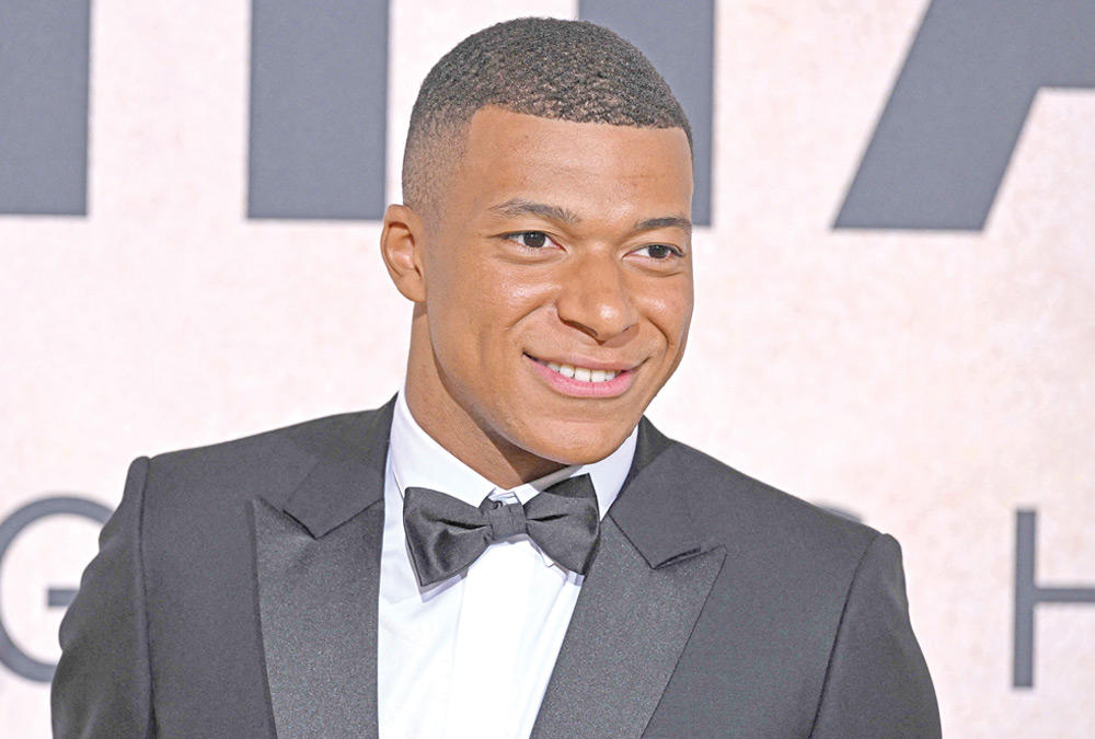 لاعب باريس سان جرمان كيليان مبابي