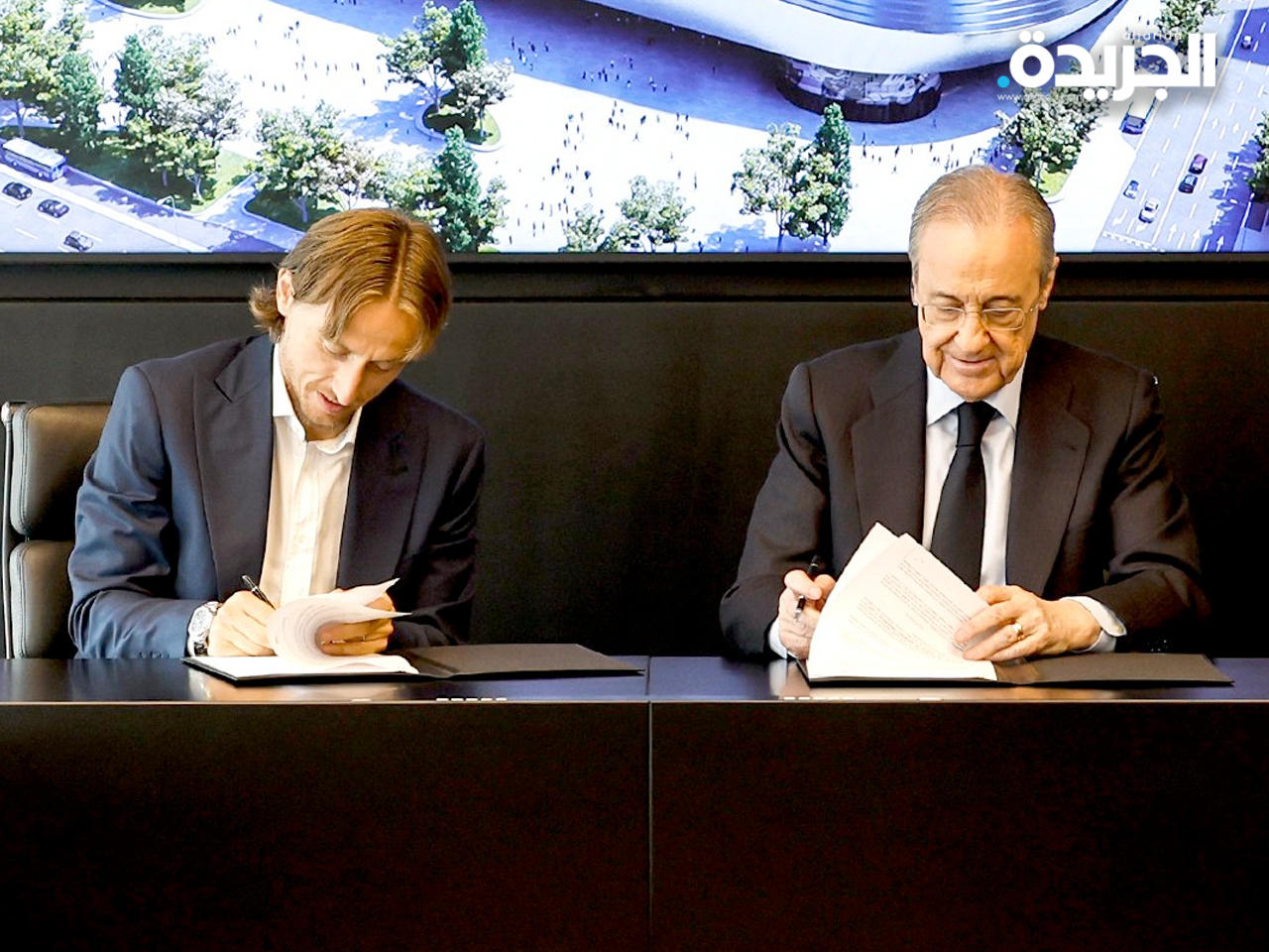 مودريتش يجدد عقده مع ريال مدريد حتى 2023