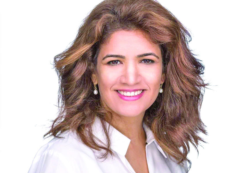 الأستاذة المساعدة بقسم التصميم المرئي والداخلي في كلية العمارة بجامعة الكويت د. جواهر البدر