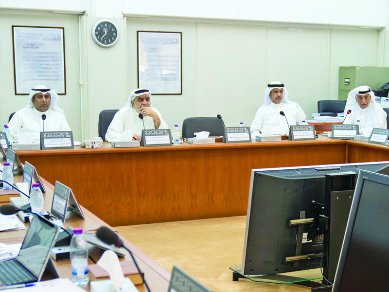 الميزانيات في اجتماعها 