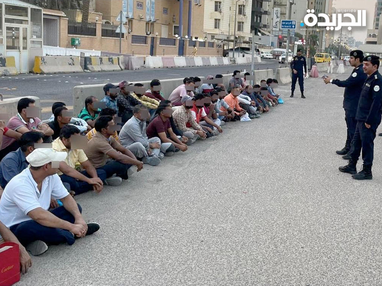  توجيهات رجال الأمن للمخالفين