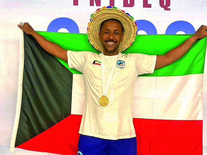 لاعب منتخب الكوبت الوطني للغوص بدر الأسود 