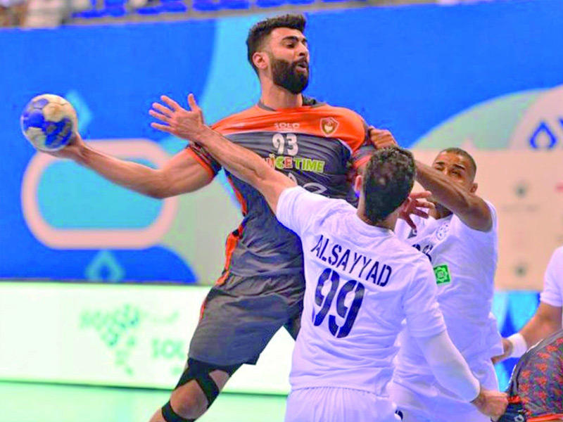 جانب من لقاء النجمة ومضر في الدور الأول