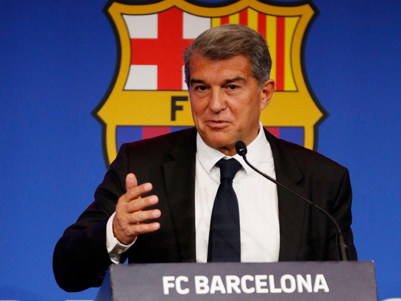 رئيس نادي برشلونة الإسباني لكرة القدم خوان لابورتا 