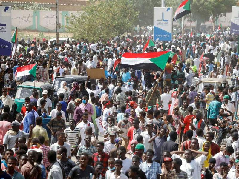 مظاهرات عقب تأجيل جولة الحوار الوطني 