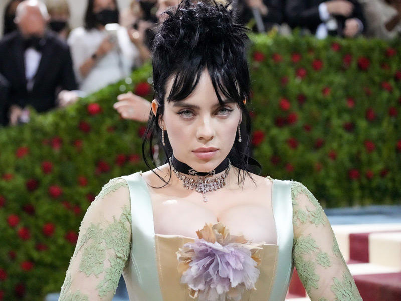 المغنية بيلي إيليش