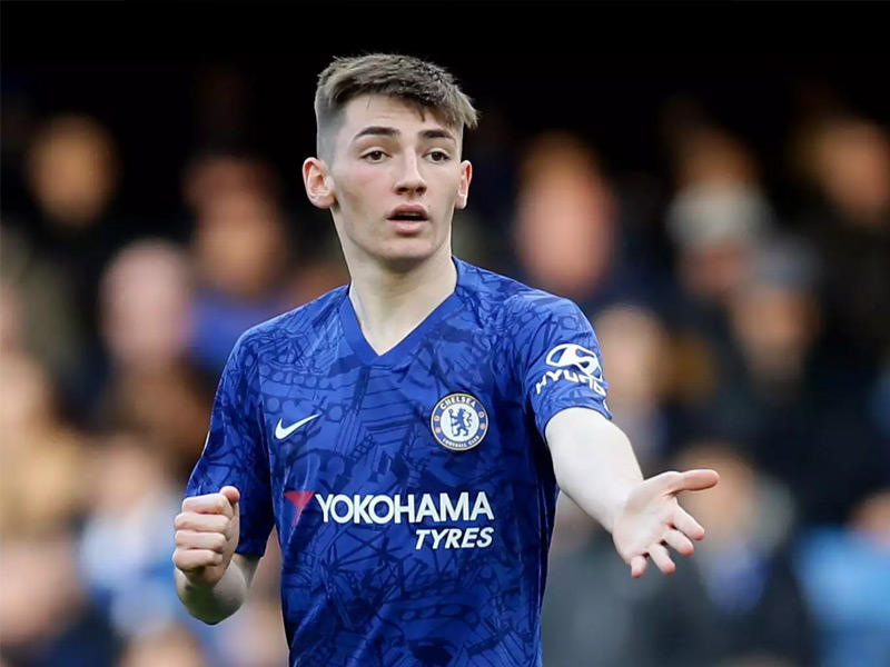 لاعب خط الوسط بيلي غيلمور