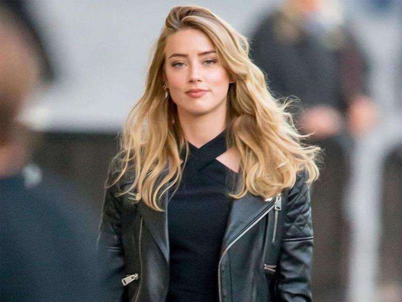 النجمة أمبر هيرد