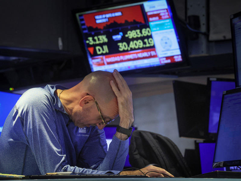 هبوط الأسهم الأميركية 