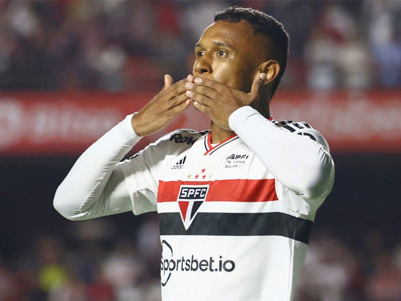  المهاجم الشاب البرازيلي ماركينيوس