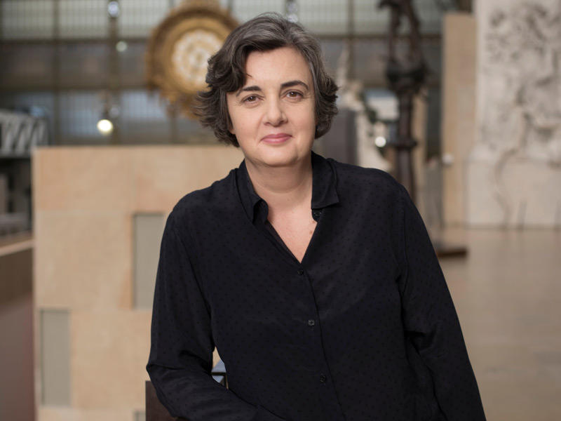  مديرة متحف اللوفر لورانس دي كار