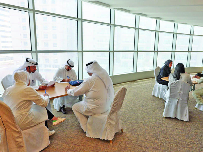 جانب من فعاليات اليوم الوظيفيn