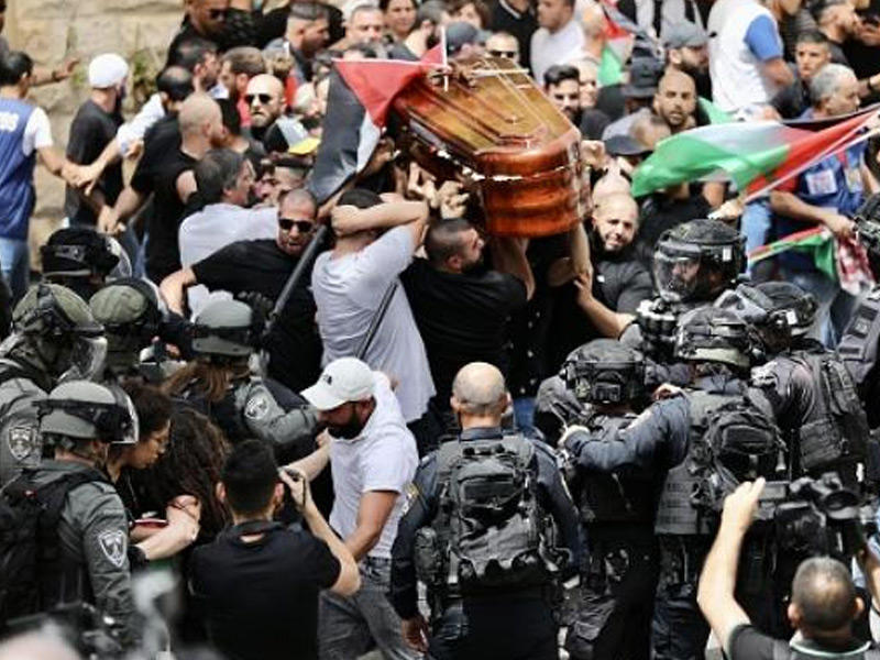 أحداث جنازة الصحافية شيرين أبوعاقلة