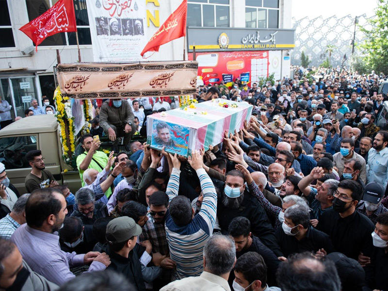 جانب من تشييع العقيد خدائي الذي اغتيل أمام منزله الشهر الماضي في طهران
