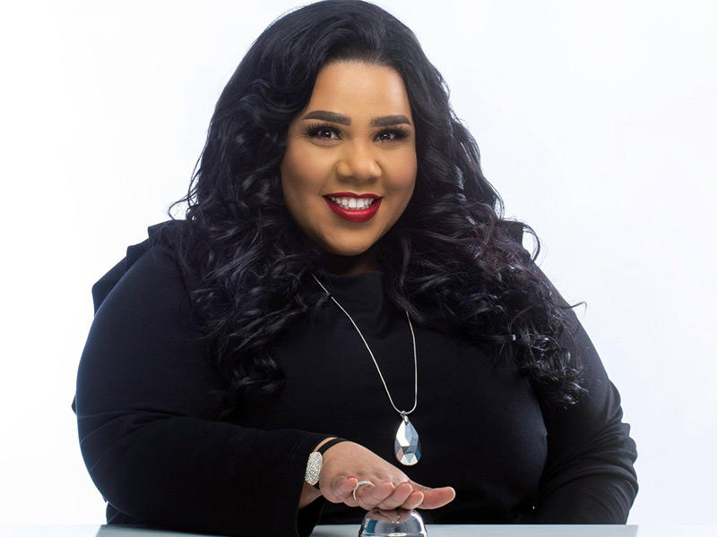  الفنانة شيماء سيف