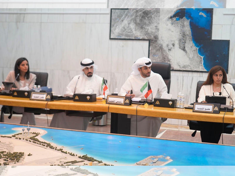 جانب من اجتماع لجنة التطوير والإصلاح