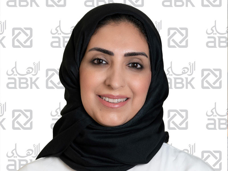  المديرة العامة لإدارة الخدمات المصرفية للأفراد (بالإنابة) في البنك الأهلي جهير معرفي