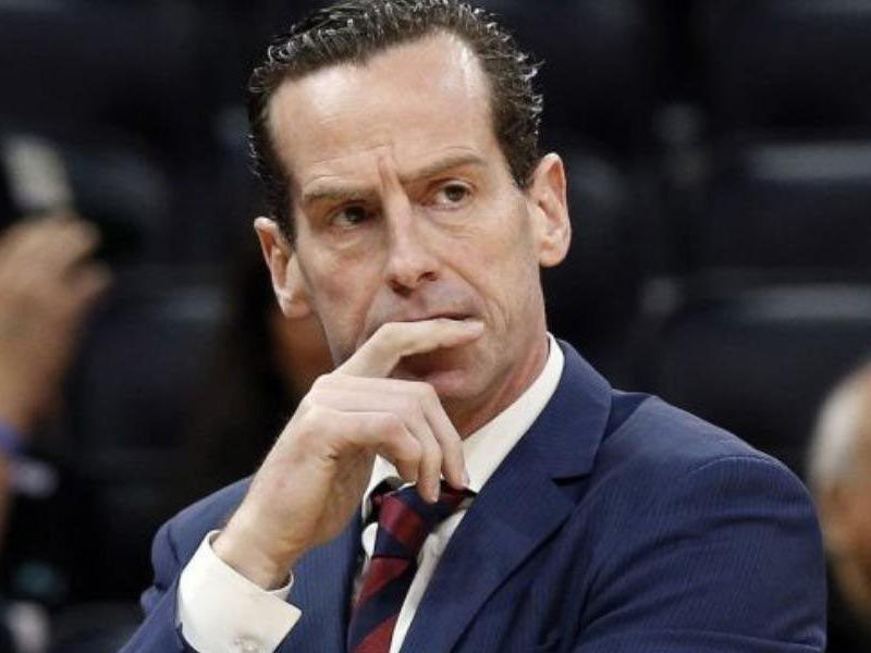 المدرب المساعد في فريق غولدن ستيت ووريرز وكيني أتكينسون