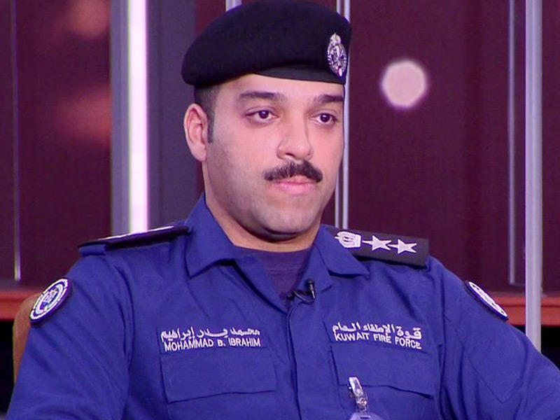 مدير إدارة العلاقات العامة والاعلام بقوة الاطفاء العام العقيد محمد الغريب