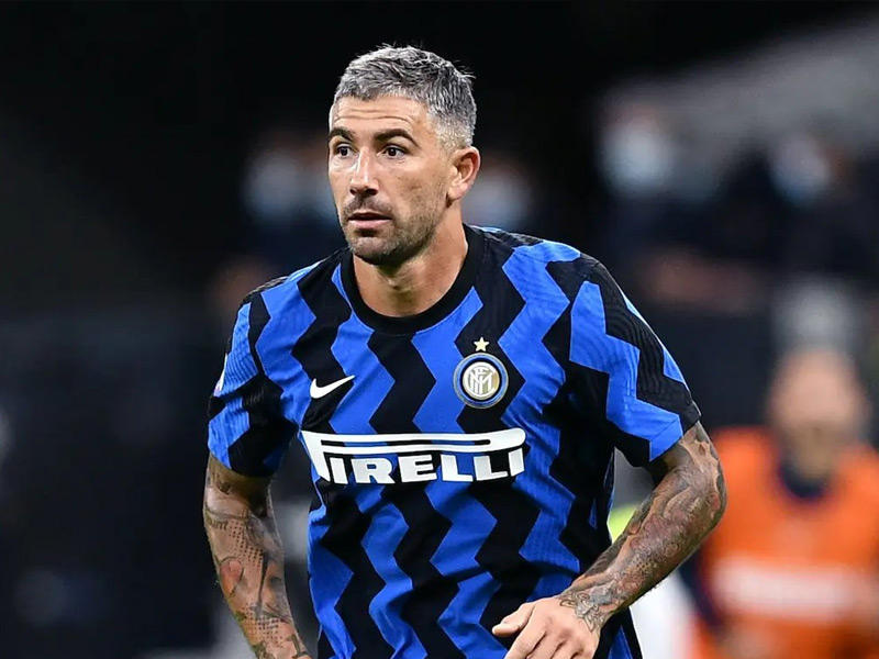 الصربي ألكساندر كولاروف