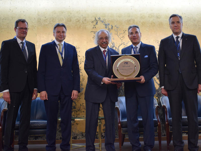 جانب من التكريم