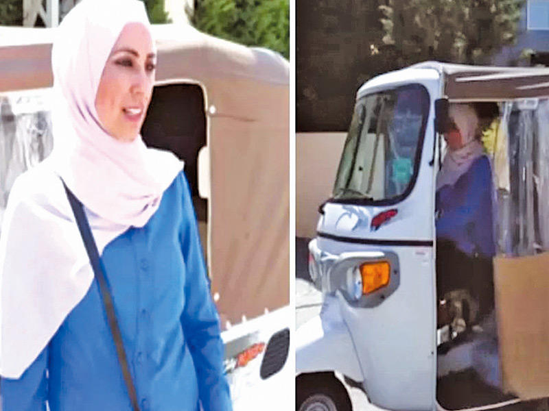 هلا اليمن تقود عربة «التوكتوك»