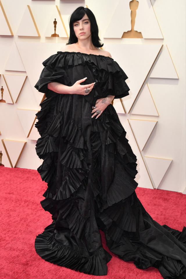 نجمة البوب بيلي إيليش 