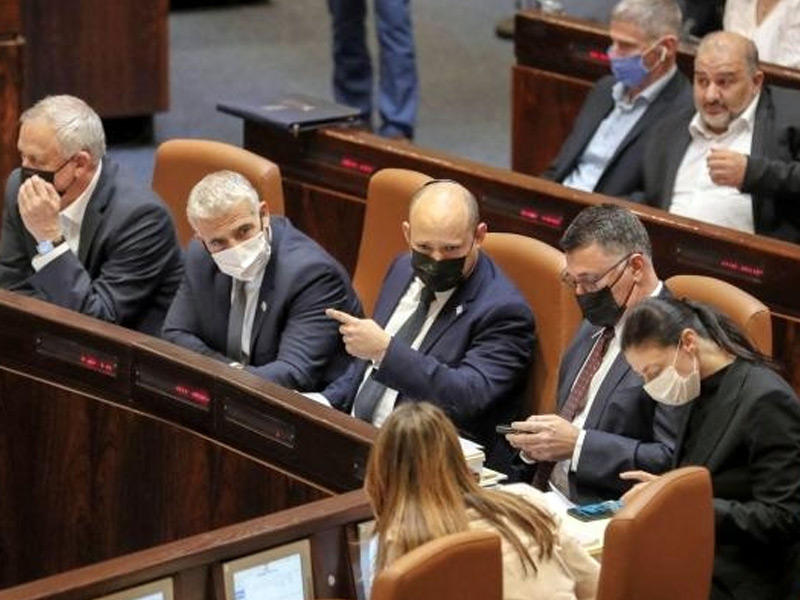 رئيس الحكومة الحالي نفتالي بينت في الكنيست الإسرائيلي