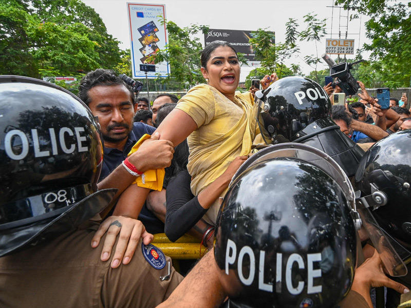 احتجاجات علي الأزمة الاقتصادية في سريلانكا