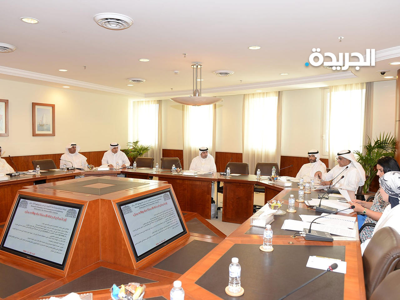 جانب من الاجتماع الرابع للجنة الصناعة والعمل لعام 2022