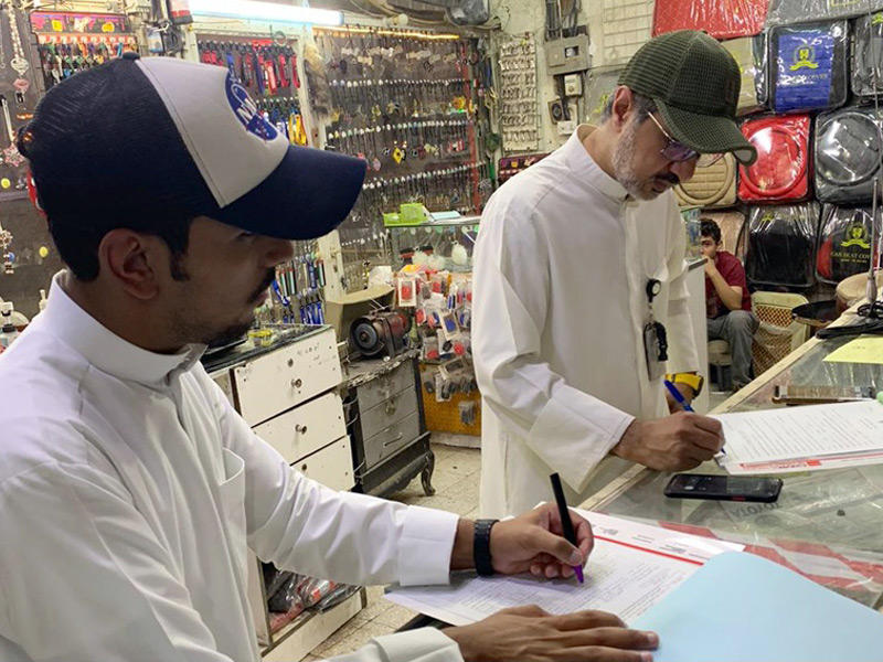 جانب من حملة التفتيش في الجهراء