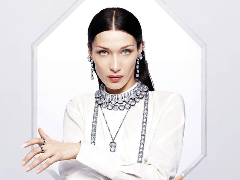  العارضة الأميركية بيلا حديد​ 