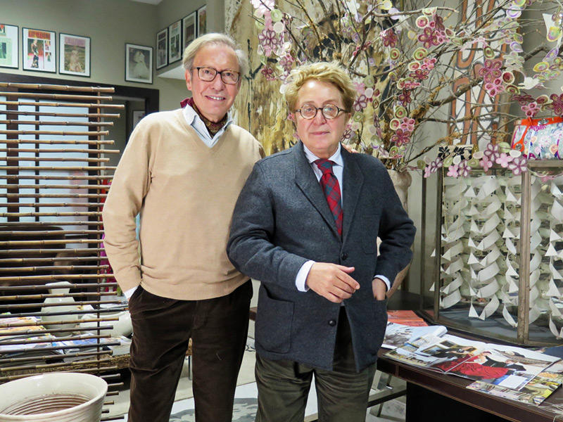 مصمما الأزياء الإسبانيان فيكتوريو ولوكينو 