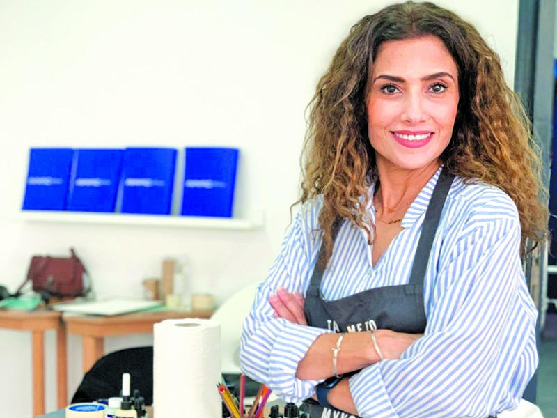 الفنانة التشكيلية سهيلة النجدي