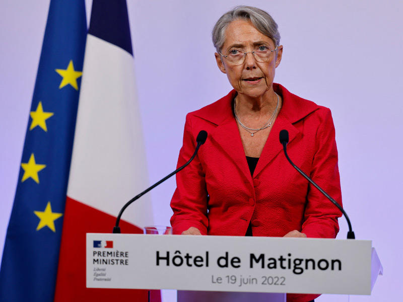 رئيسة الوزراء الفرنسية إليزابيث بورن