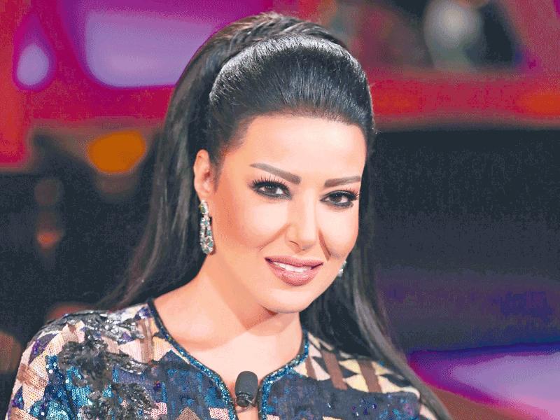 الفنانة سمية الخشاب