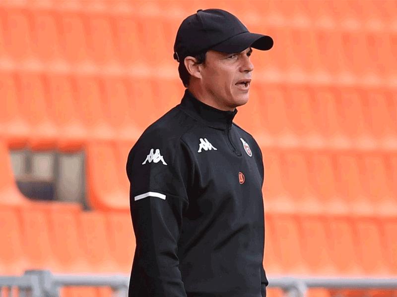 المدرب  ريجيس لو بري