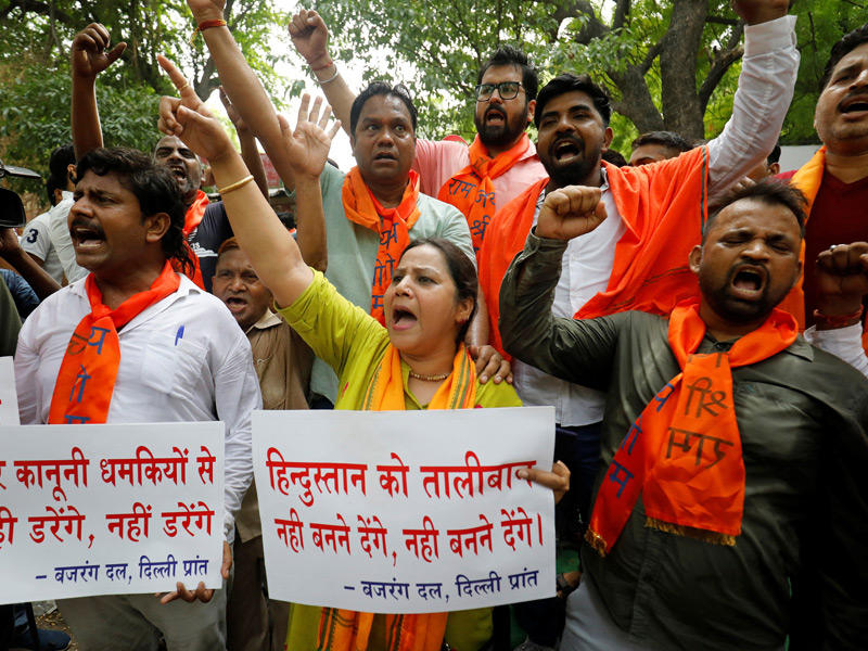  مسيرة بمدينة أوديابور الهندية وحمل بعضهم رايات الهندوس ولافتات تطالب بحمايتهم