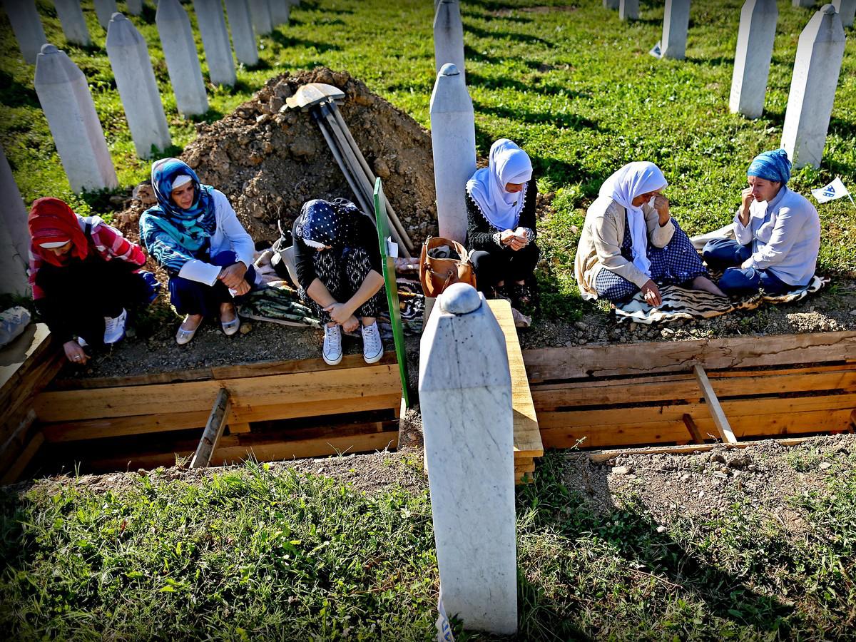 ضحايا الإبادة الجماعية في سريبرينيتشا