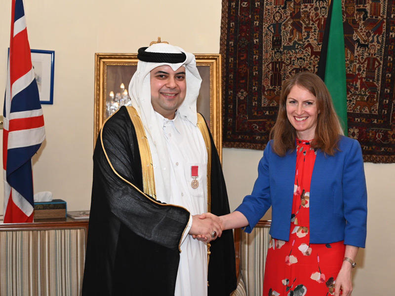 عيسى دشتي وبليندا لويس