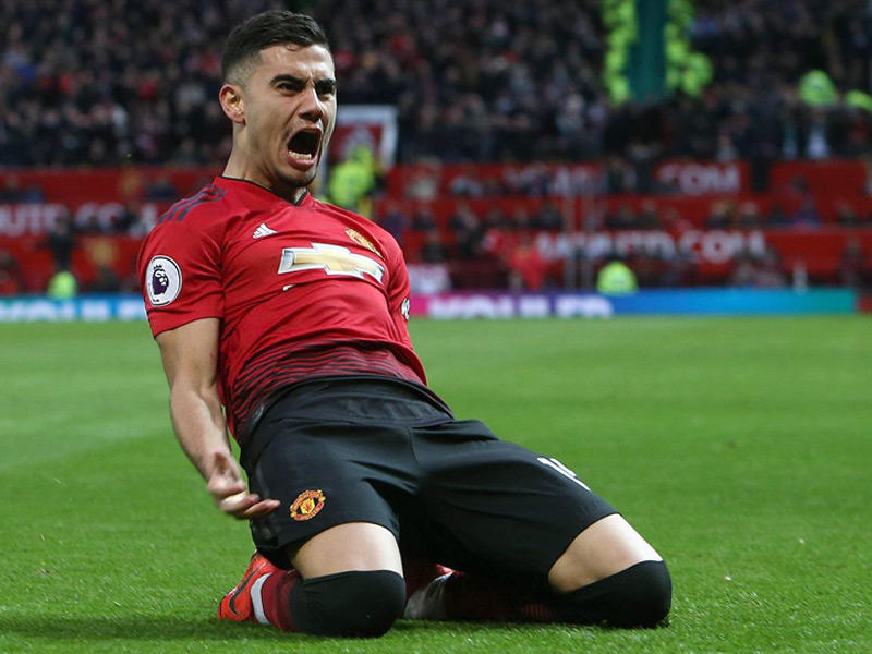 لاعب الوسط البرازيلي أندرياس بيريرا