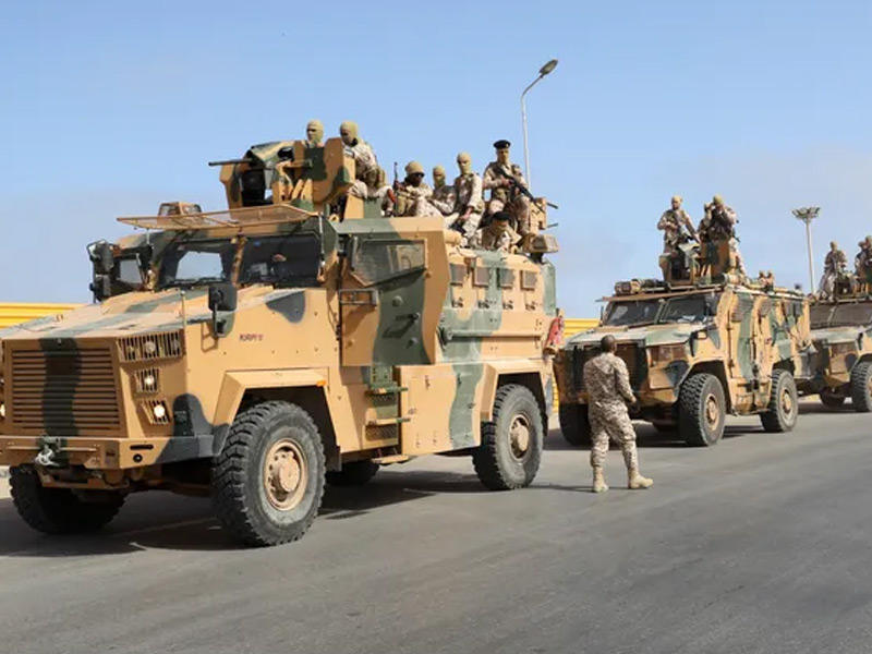 حشود عسكرية مسلحة على اطراف العاصمة الليبية طرابلس