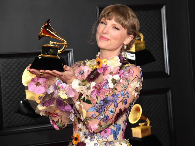 تايلور سويفت في غرامي