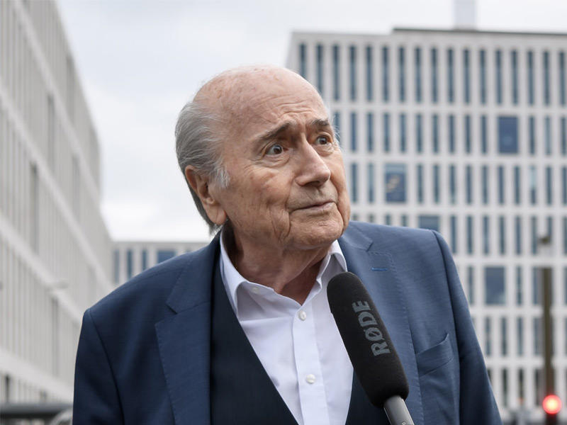  رئيس الاتحاد الدولي لكرة القدم (فيفا) السابق جوزيب بلاتر