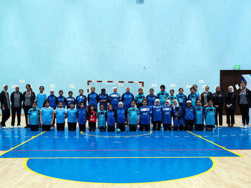 صورة جماعية للمتدربات ضمن «صيفنا في مدارسنا»