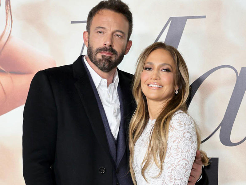 النجمان جنيفر لوبيز وبن أفليك