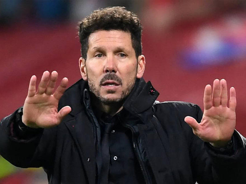 المدير الفني لأتلتيكو مدريد الإسباني دييغو سيميوني